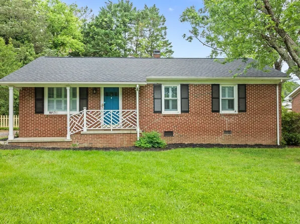 307 Pine Tree Rd, Oxford, NC 27565