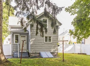 34 Sargent St, North Andover, MA 01845