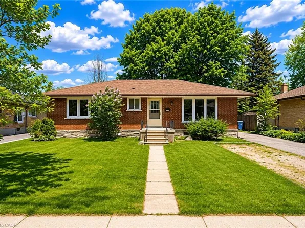 88 Dumbarton St, Guelph, ON N1E 3T7