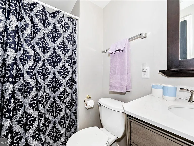 2250 Wetherburne Way — Photo 13