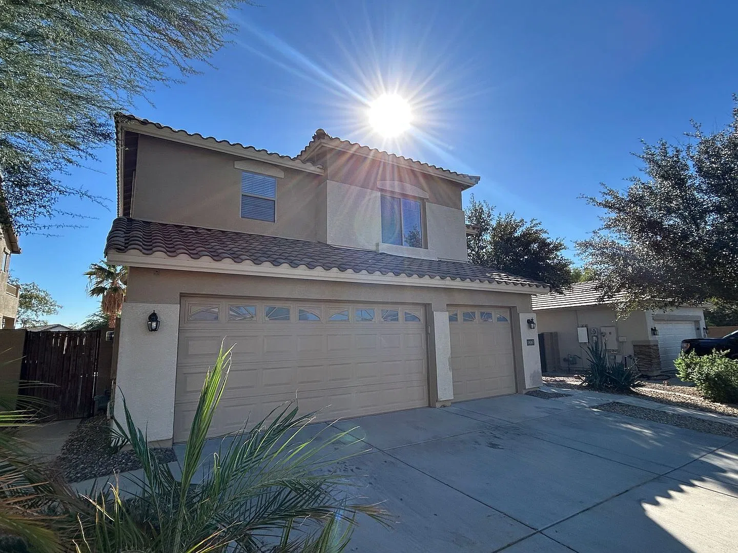 4 bed, 3.0 bath, 2687 sqft, $2,700 — Photo 3