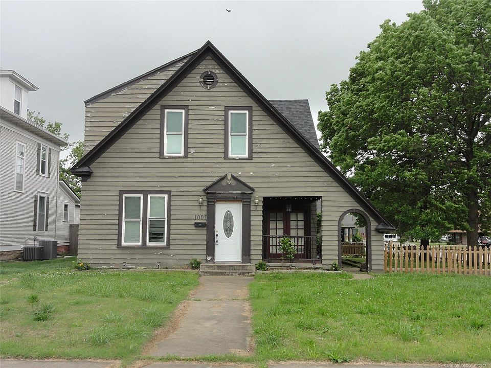 1st image of 1001 S Johnstone Ave