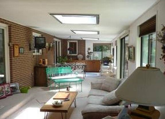 5th image of 2322 Holliday Dr