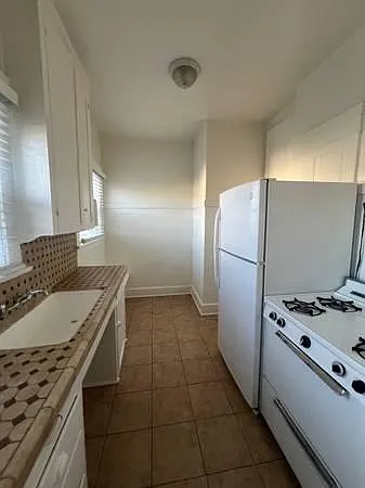 1441 Edgecliffe Dr #29 — Photo 4
