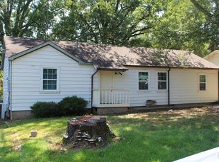 1515 Pecan St, Hope, AR 71801