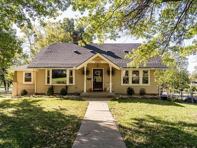 1301 E Walnut St, Harrisonville, MO, 64701