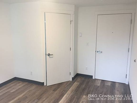 2nd image of 4732 20th Ave NE APT 408