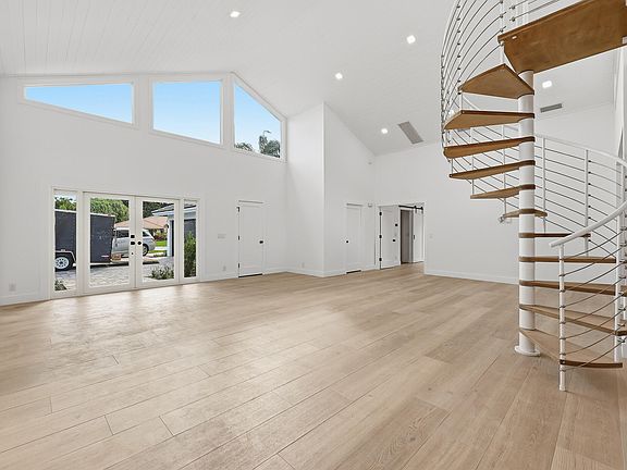 3rd image of 6189 Woodcutter Court