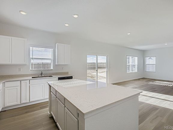 4th image of 4264 Lucas Drive
