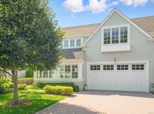 37 Kensett Ln #37, Darien, CT 06820
