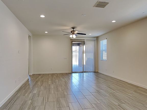 3rd image of 2220 W Donner Dr