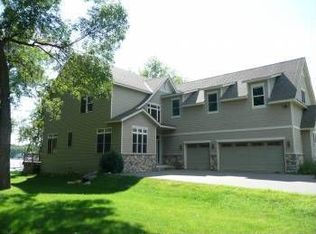1989 Lakeside Ln, Mound, MN 55364