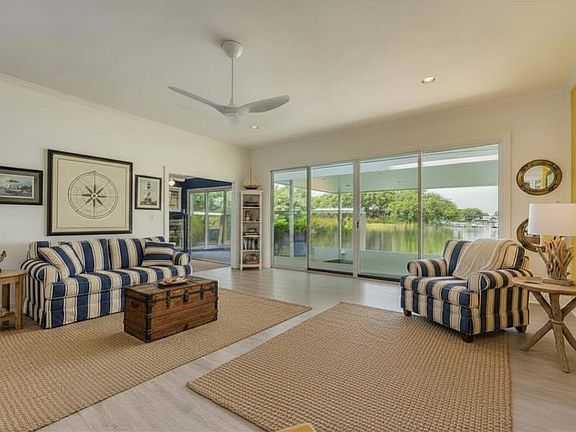 2nd image of 214 Island Lodges Dr