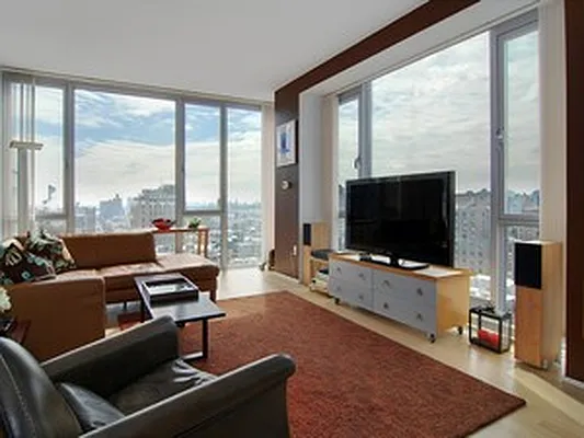 Rented by Corcoran | media 23