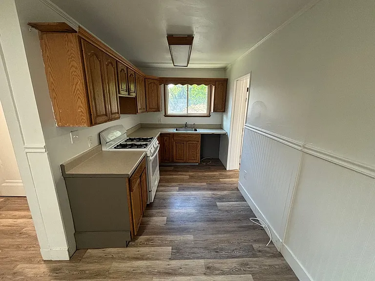 119 Grant Ave — Photo 13