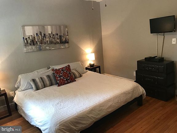 4th image of 731 13th St NE APT 1