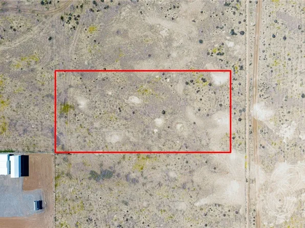 2331 W Flamingo Rd, Pahrump, NV 89048