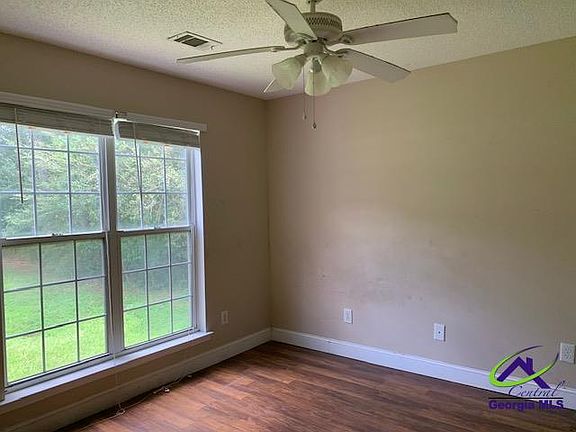 4th image of 517 Tharpe Rd