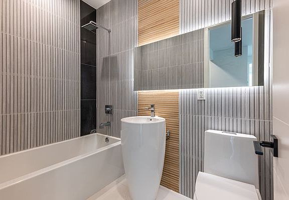 5th image of 226 Winthrop St #2B