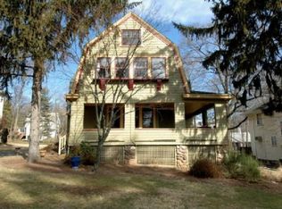 29 Ridgewood Ter, Maplewood, NJ 07040