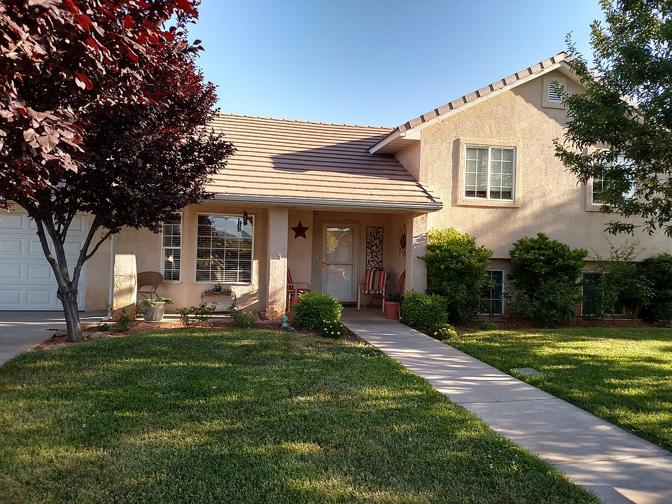 5 bedroom with walkout