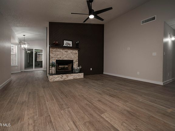 4th image of 4517 Loma Canada Ct