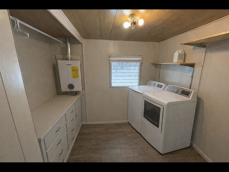 1st image of 12 4th St #999