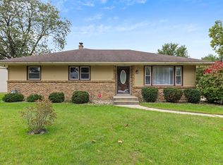 3711 Florida Dr, Rockford, IL 61108