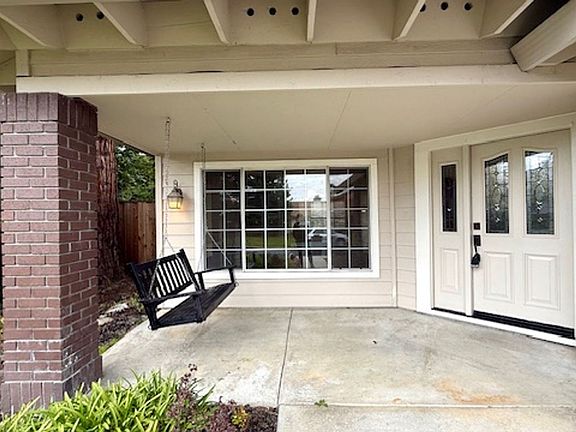 4th image of 120 Wales Ct