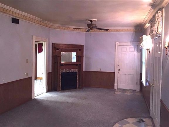 2nd image of 716 Front St