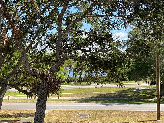 2nd image of 200 N Bayshore Blvd APT 202