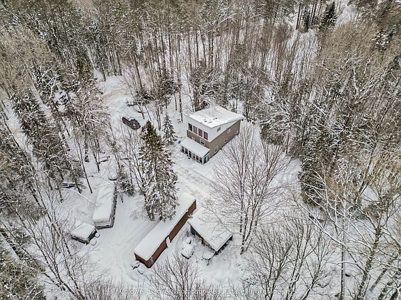 3rd image of 258 Star Lake Rd