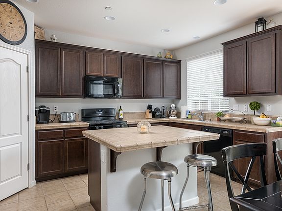 5th image of 106 Pellegrino Ct