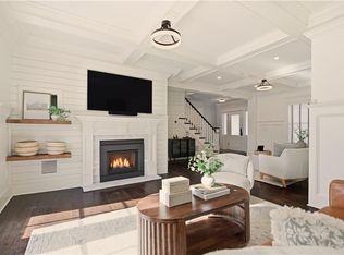 5 Dresser St, Newport, RI 02840