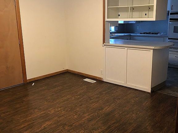 5th image of 214 N Williams St