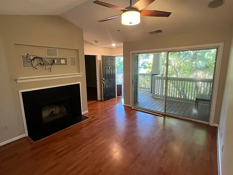 525 Olmsted Park Pl #N — Photo 8