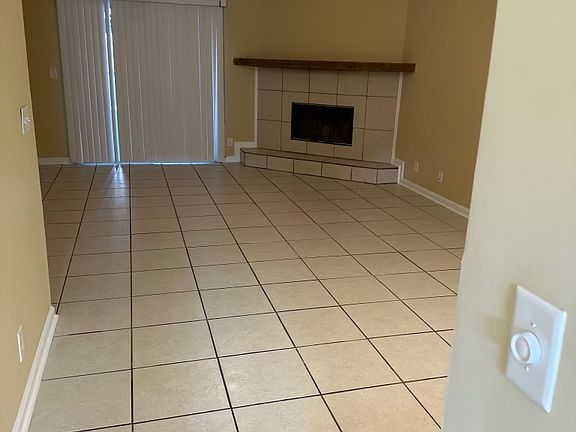 2nd image of 1663 River Rd #2