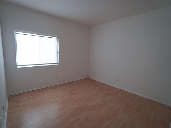 2nd image of 11938 Courtleigh Dr APT 2