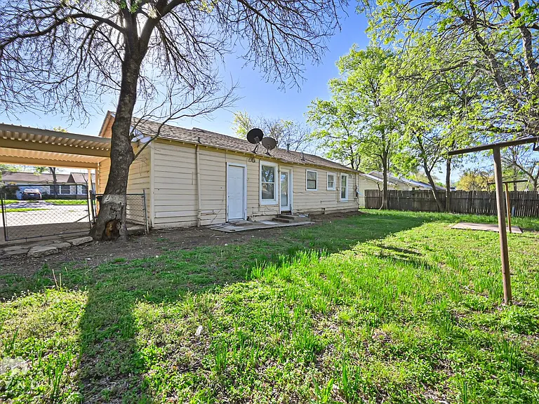 404 Lanola Ct — Photo 19