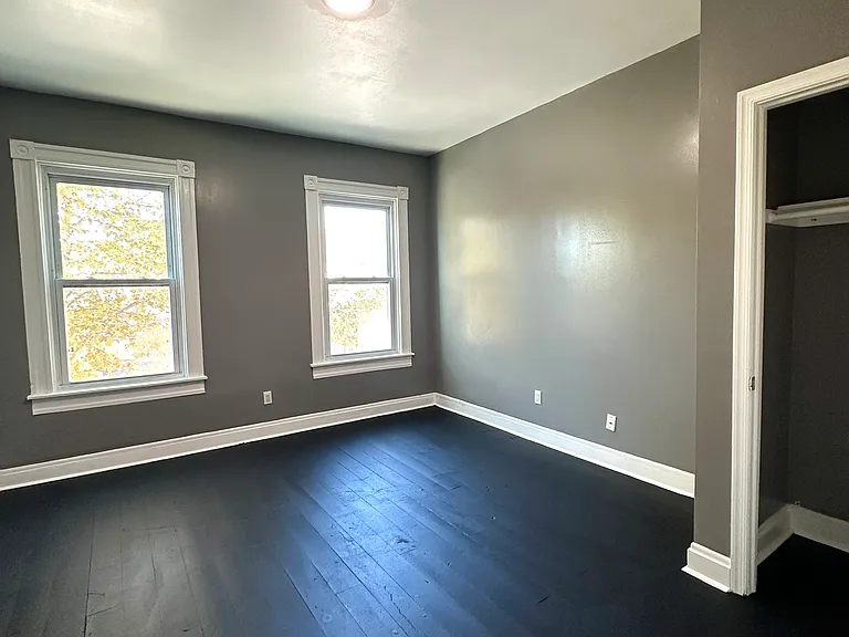 625 N Linwood Ave — Photo 8