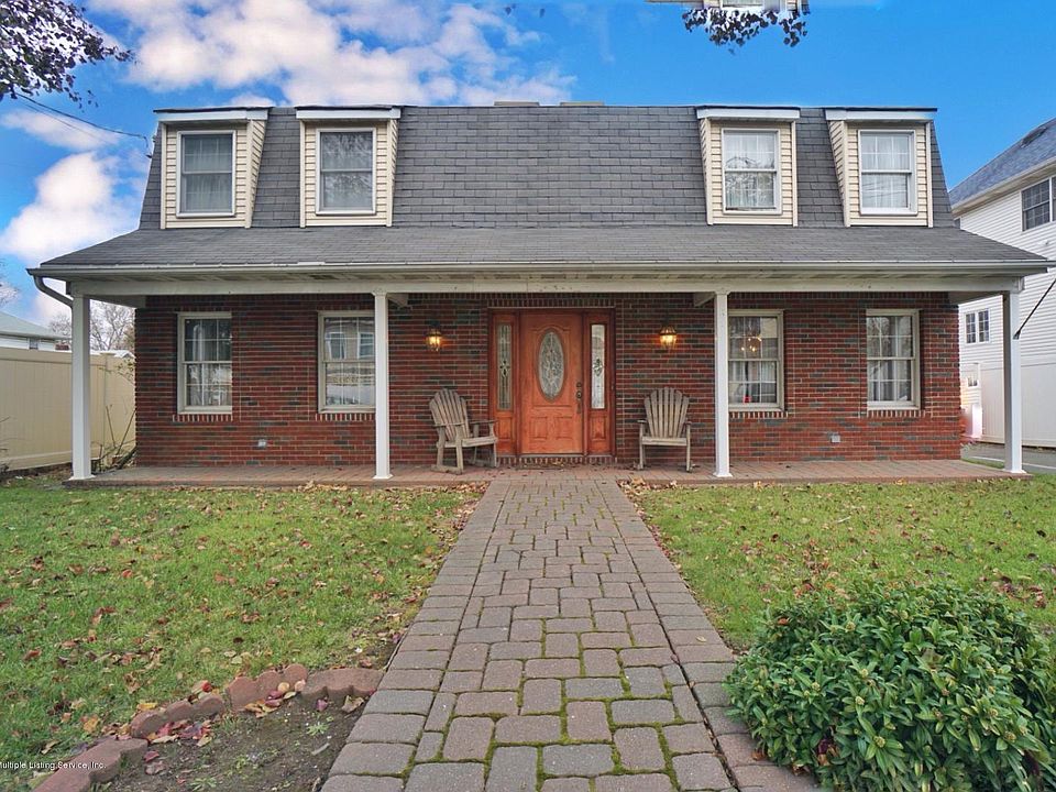 1st image of 563 W Caswell Ave