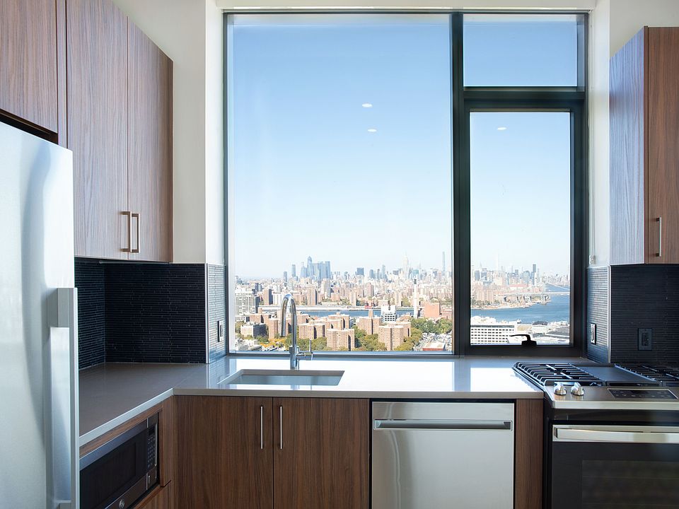 1st image of 196 Willoughby St APT 27M