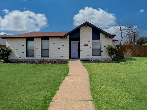 1921 Edna Smith Dr, Garland, TX 75040