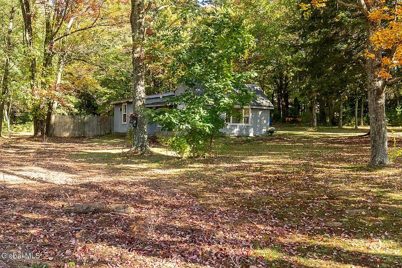 2nd image of 82 Log Woods Road