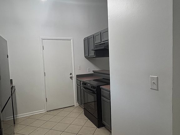 4th image of 9224 Barnacle Blvd