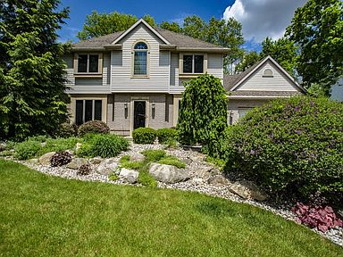 212 Krider Dr Middlebury In 46540 Zillow