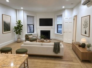 174 Newbury St APT 4, Boston, MA 02116
