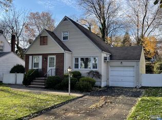 844 Broad St, Teaneck, NJ 07666