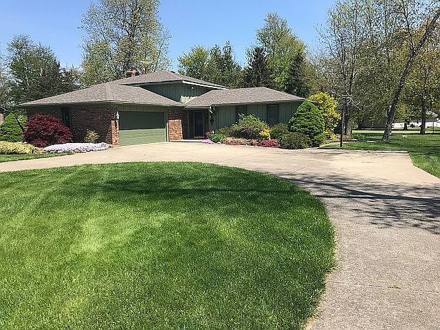 1st image of 10385 Twin Oaks Dr