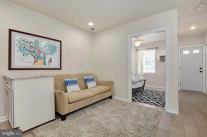 1720 H St NE #B — Photo 18